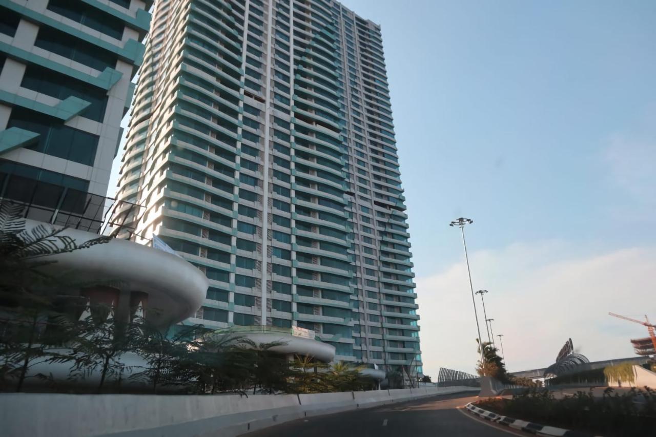 Apartemen Grand Kamala Lagoon Studio By Bonzela Property Bekasi Esterno foto